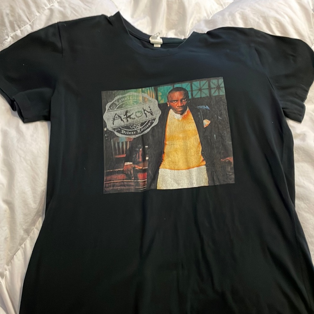 Akon tee, L, black